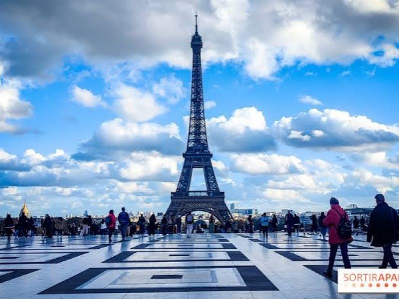 İzmir Çıkışlı Sömestr Özel Kültür ve Eğlence Rotası   Paris & Disneyland Turu